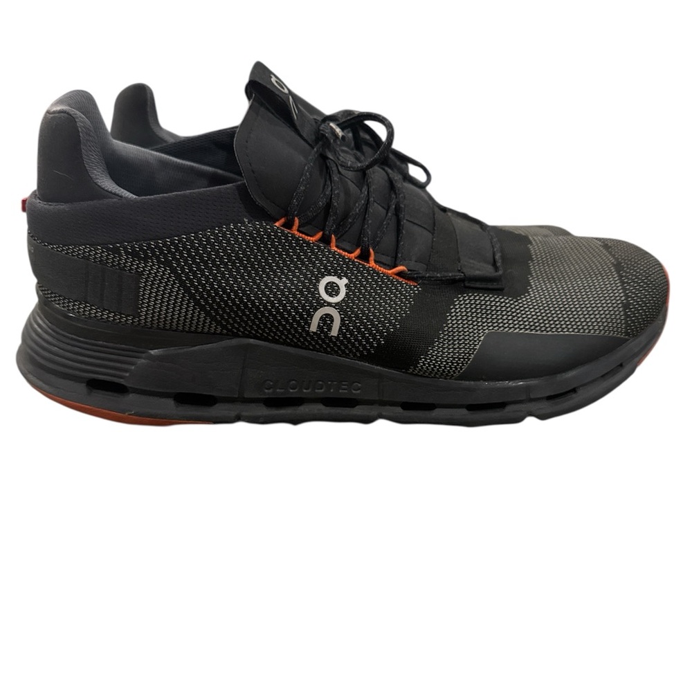 On cloudNova Men's Black and Red Sneakers